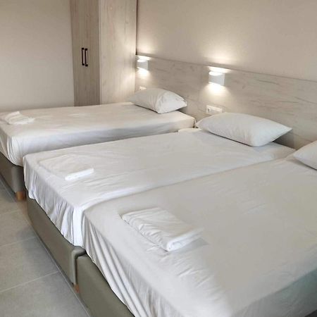 Daniela Apartments ネア・ローダ エクステリア 写真