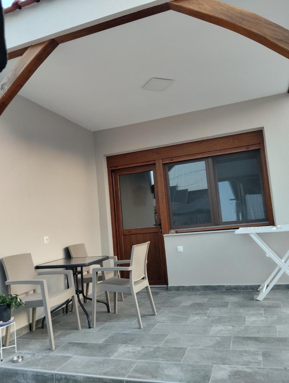 Daniela Apartments ネア・ローダ エクステリア 写真