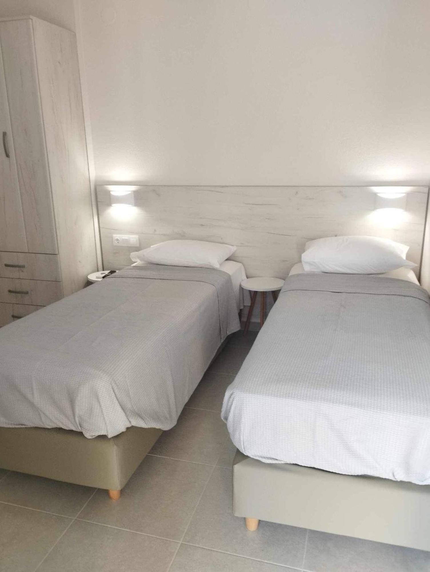 Daniela Apartments ネア・ローダ エクステリア 写真