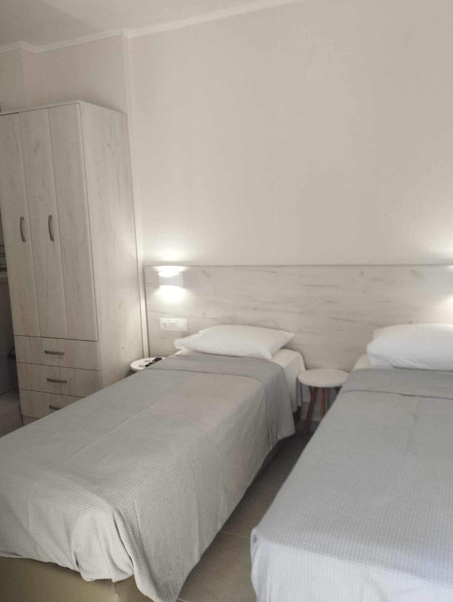 Daniela Apartments ネア・ローダ エクステリア 写真