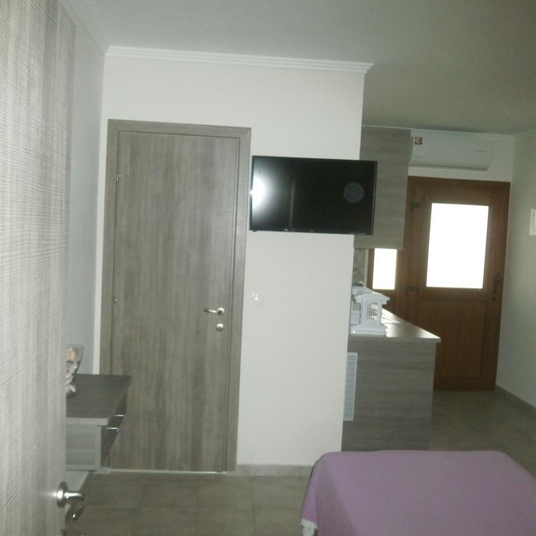 Daniela Apartments ネア・ローダ エクステリア 写真