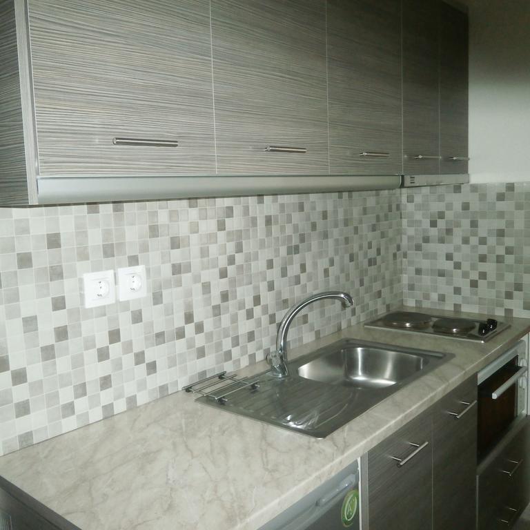 Daniela Apartments ネア・ローダ エクステリア 写真